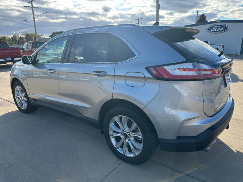 2024 Ford Edge Titanium