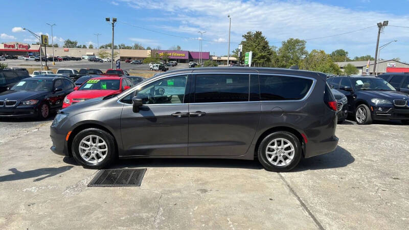 2017 Chrysler Pacifica Touring