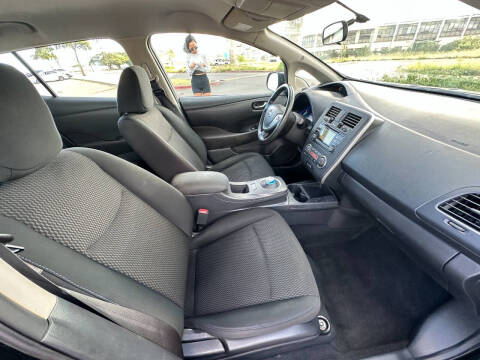 2015 Nissan LEAF S