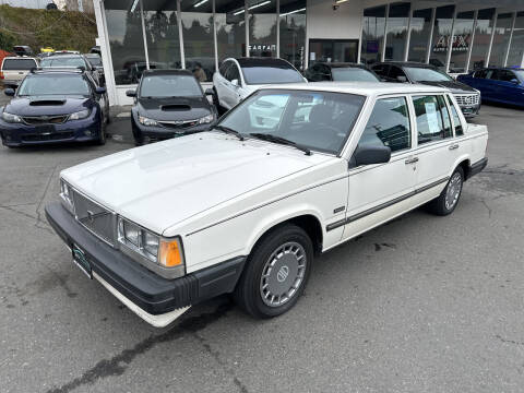 1989 Volvo 740 for sale at APX Auto Brokers in Edmonds WA