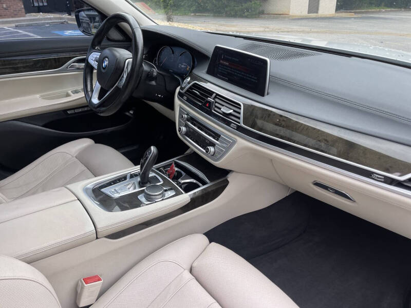 2016 BMW 7 Series 740i