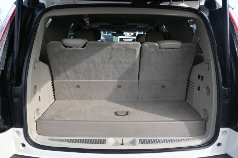 2015 Cadillac Escalade Luxury