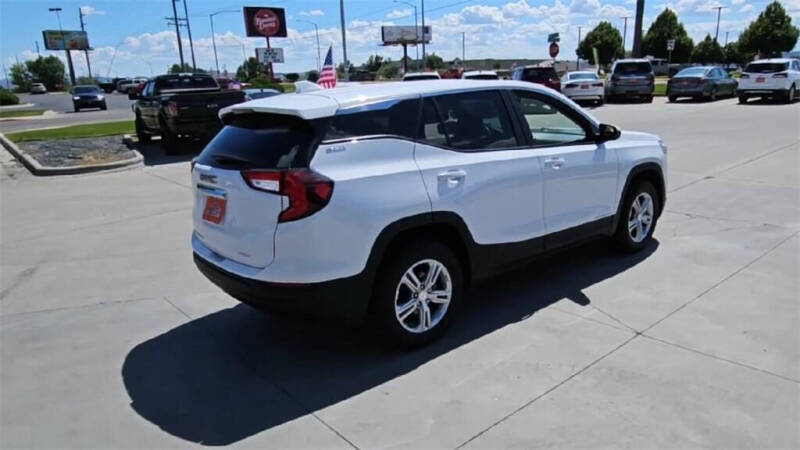 2024 GMC Terrain SLE