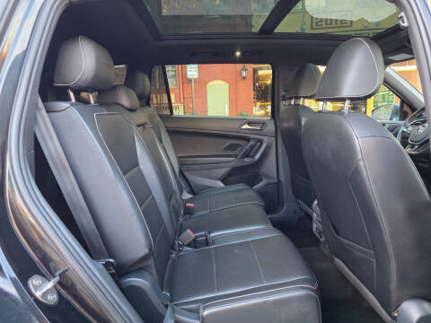 2021 Volkswagen Tiguan SE R-Line Black