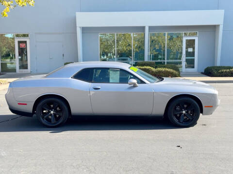 2016 Dodge Challenger SXT