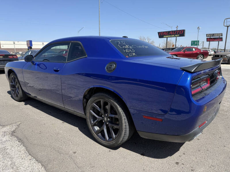 2021 Dodge Challenger SXT