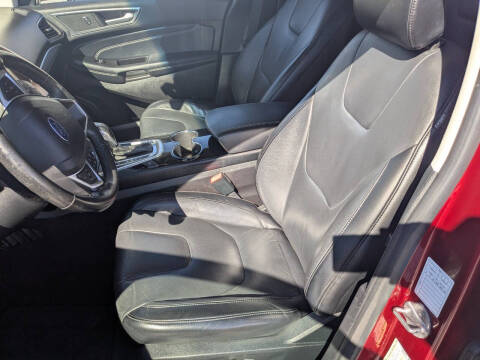 2017 Ford Edge Titanium