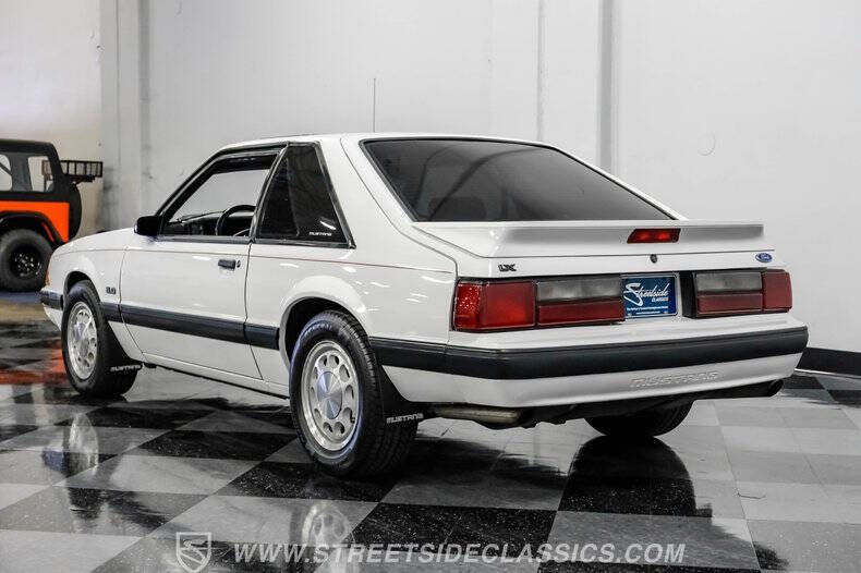 1990 Ford Mustang LX 5.0