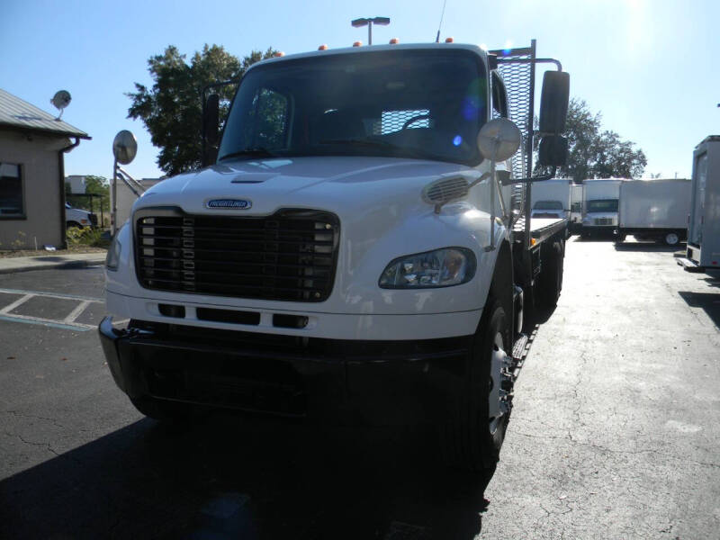 2015 Freightliner M2 106