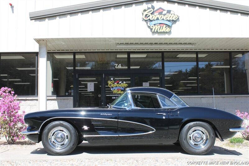 1961 Chevrolet Corvette 3