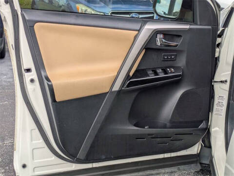 2017 Toyota RAV4 Hybrid Limited