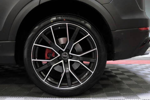 2023 Audi SQ8 4.0T quattro Prestige