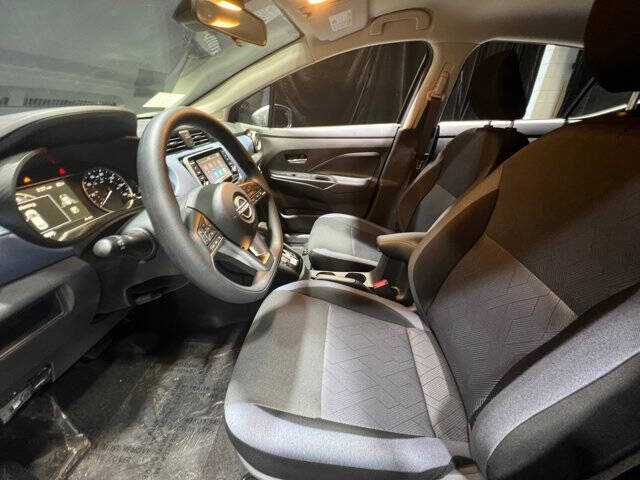 2025 Nissan Versa SV