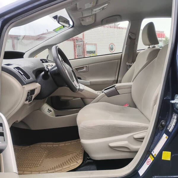 2013 Toyota Prius Four