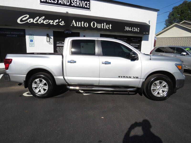 2018 Nissan Titan SV