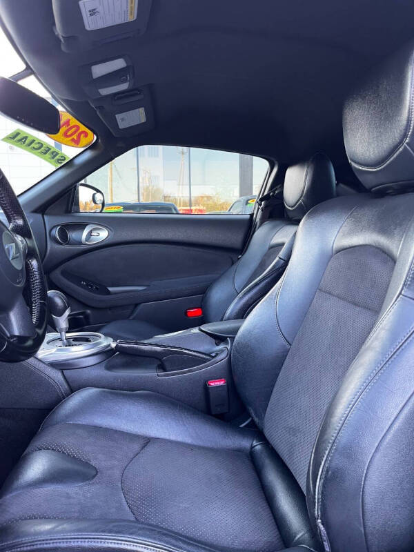 2011 Nissan 370Z Touring