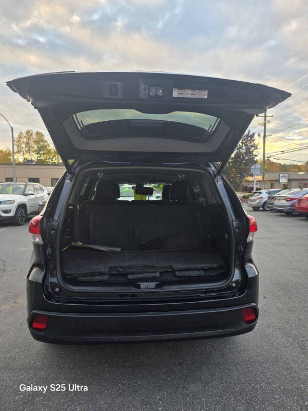 2017 Toyota Highlander LE Plus