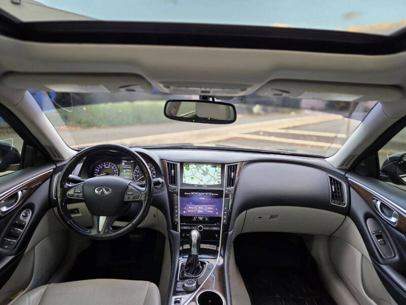 2014 Infiniti Q50 Premium