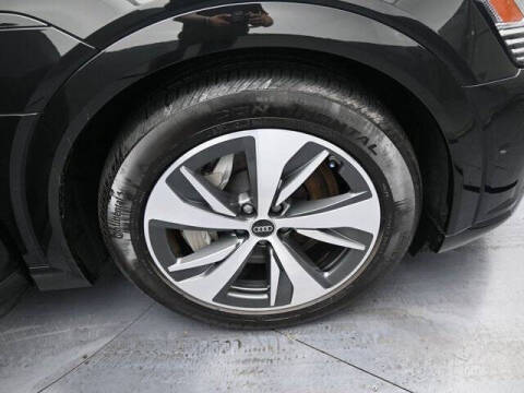 2024 Audi Q8 e-tron quattro Premium Plus