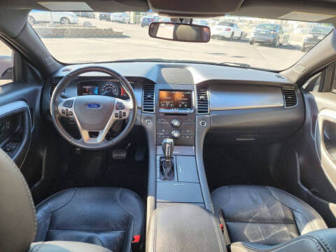 2015 Ford Taurus SEL