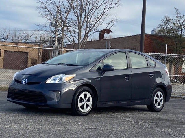 2015 Toyota Prius for sale at Ideal Cars LLC in Skokie, IL