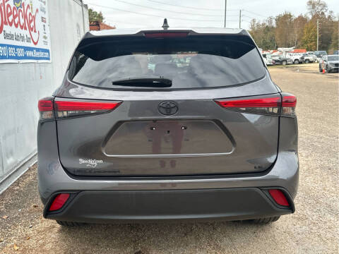 2023 Toyota Highlander LE