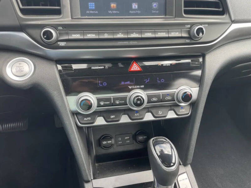 2020 Hyundai Elantra