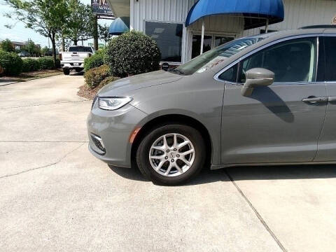 2022 Chrysler Pacifica Touring L