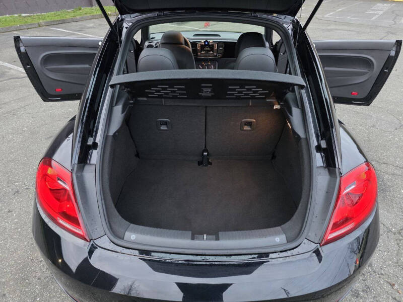 2016 Volkswagen Beetle 1.8T Classic PZEV