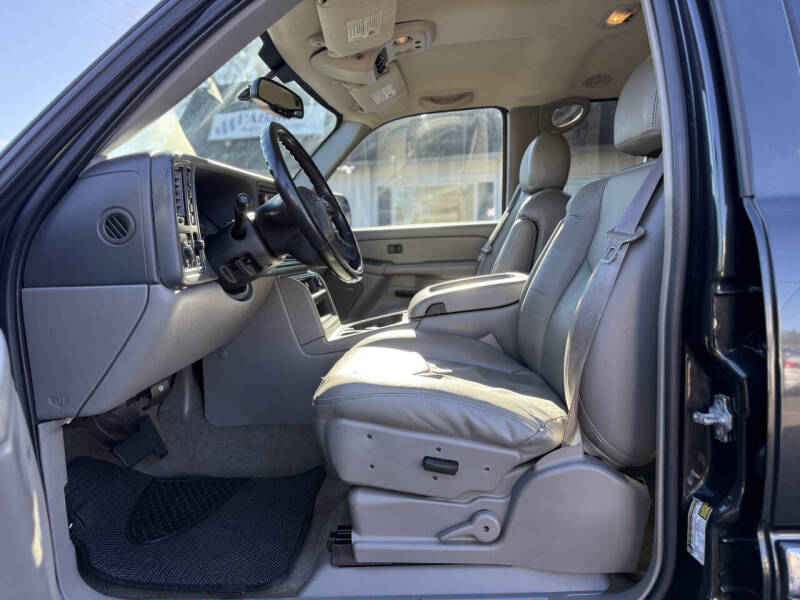 2004 GMC Yukon XL 1500 SLT