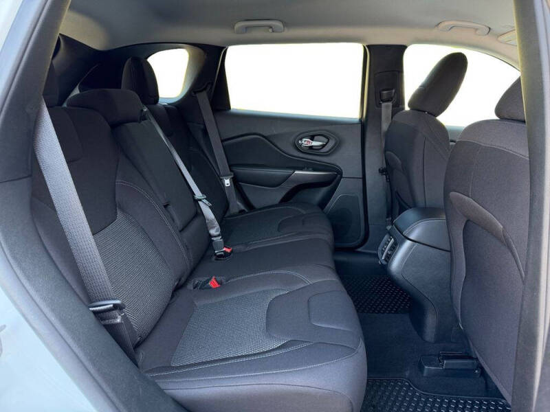 2020 Jeep Cherokee Latitude