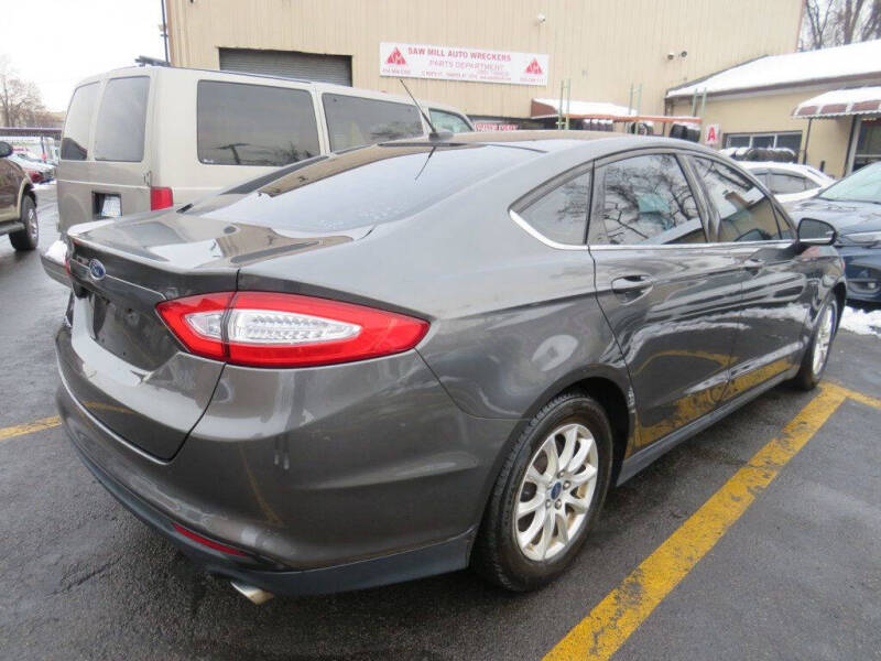 2016 Ford Fusion S