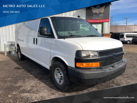 2017 Chevrolet Express for sale at METRO AUTO SALES LLC in Lino Lakes MN