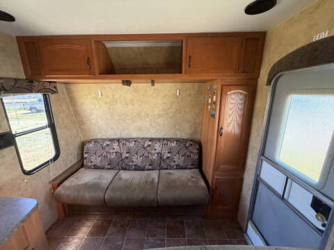 2010 Keystone RV TRAILER