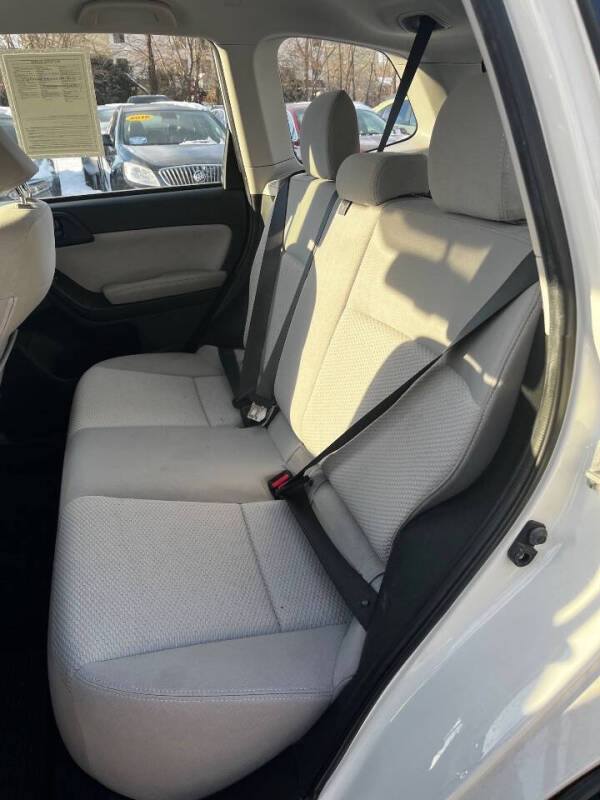 2016 Subaru Forester 2.5i