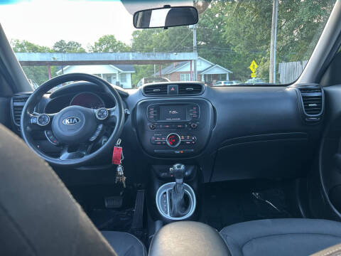 2017 Kia Soul +