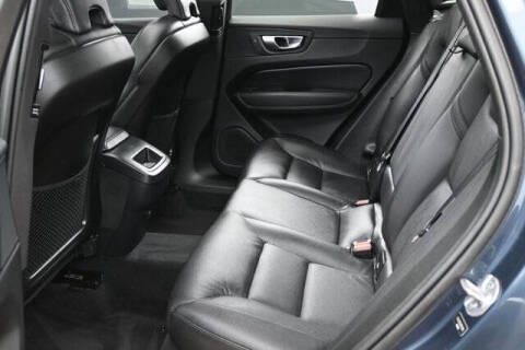 2024 Volvo XC60 B5 Plus Dark Theme