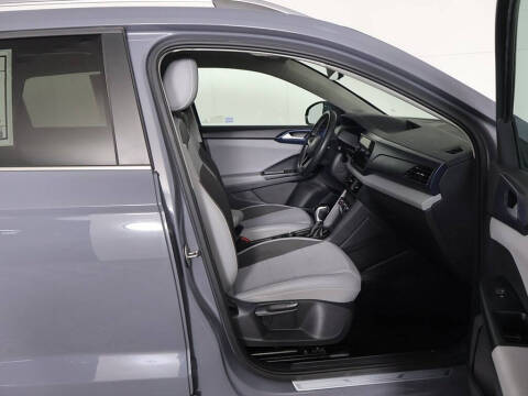 2023 Volkswagen Taos SE 4Motion