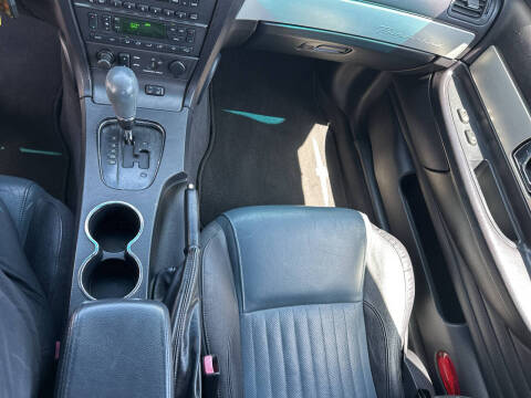 2005 Ford Thunderbird Deluxe