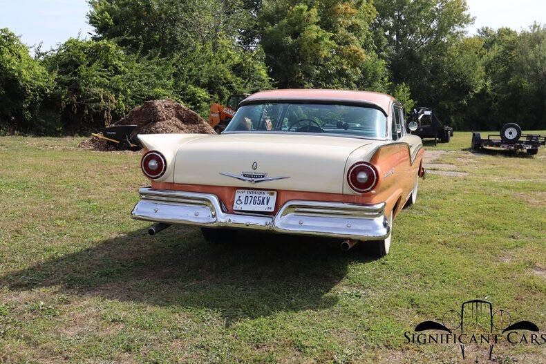 1957 Ford Fairlane