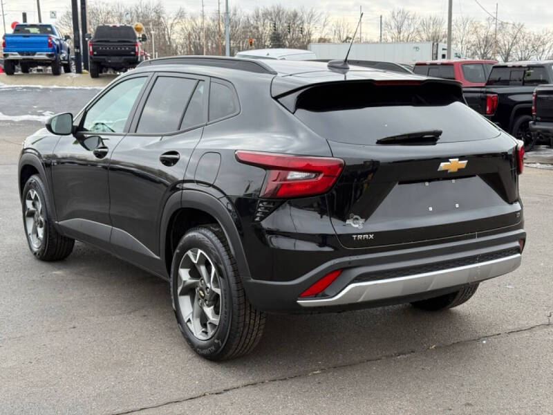 2024 Chevrolet Trax LT