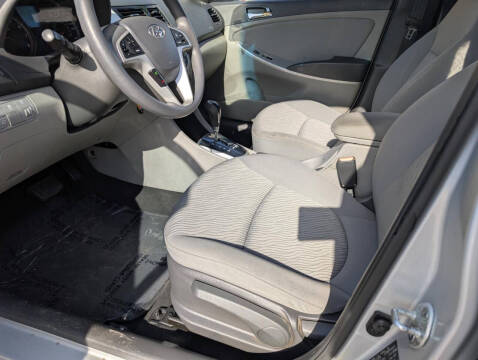 2013 Hyundai Accent GLS