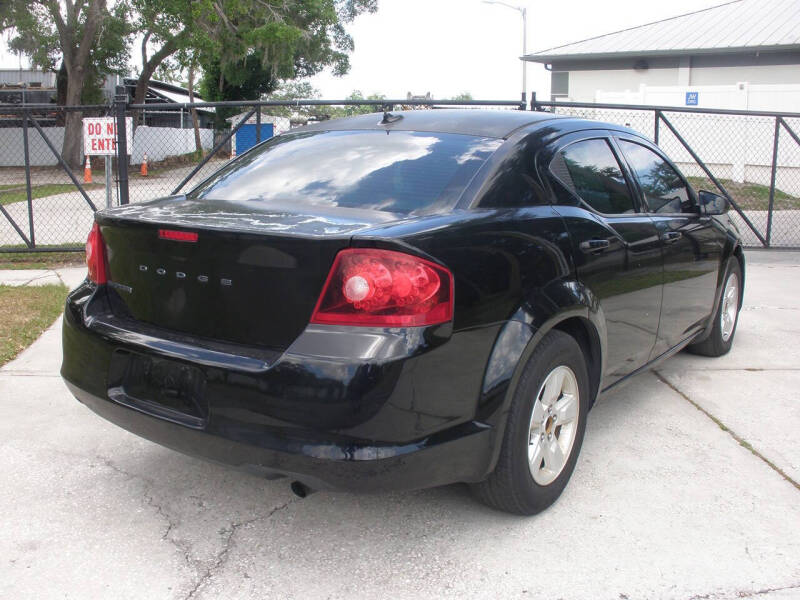 2013 Dodge Avenger SE
