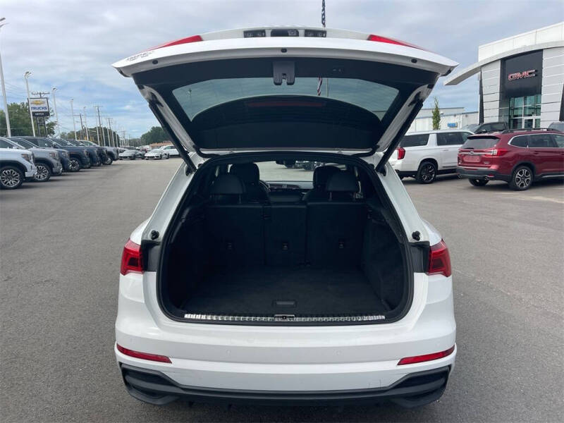 2023 Audi Q3 quattro S line Premium 45 TFSI