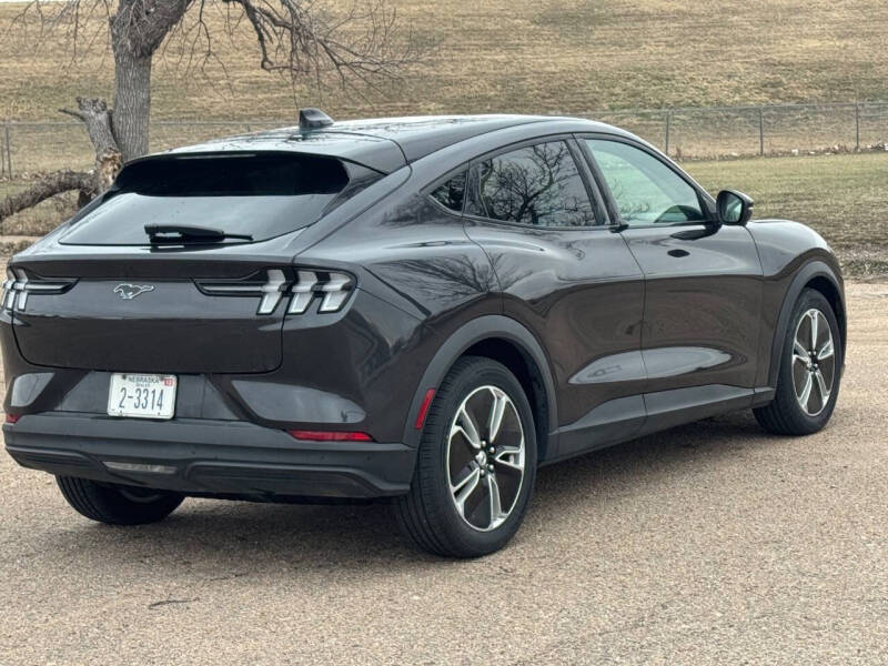 2022 Ford Mustang Mach-E Select