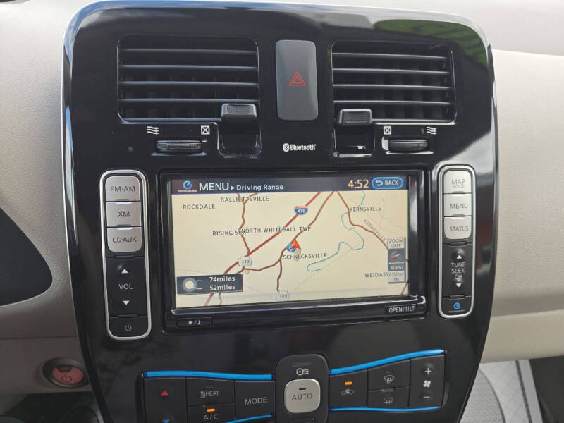 2015 Nissan LEAF SV