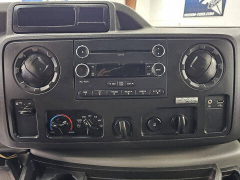 2013 Ford E-Series E-150