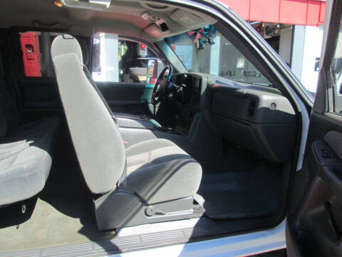 2003 Chevrolet Silverado 2500HD LS