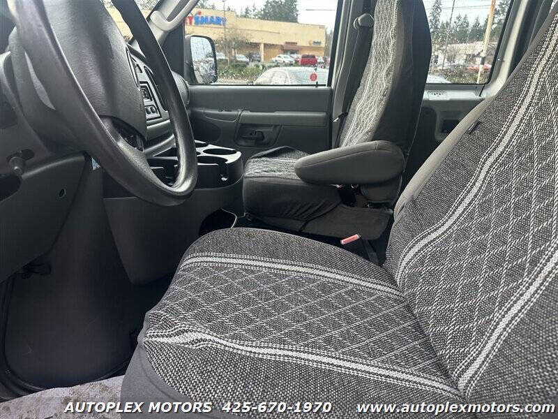 2008 Ford E-Series E-250