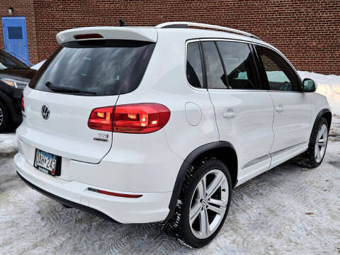 2016 Volkswagen Tiguan 2.0T R-Line 4Motion